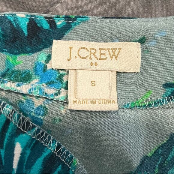 J. Crew Green & Blue Hydrangea Floral Print Short Sleeve Blouse Size Small - Picture 4 of 6